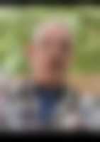 A picture of a participant who wants to get to know each other and get married