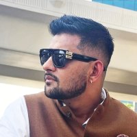 Une photo d’un participant qui veut faire connaissance et se marier