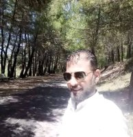 Une photo d’un participant qui veut faire connaissance et se marier