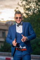 A picture of a participant who wants to get to know each other and get married