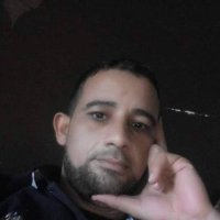 Une photo d’un participant qui veut faire connaissance et se marier
