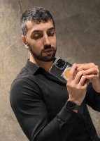 Une photo d’un participant qui veut faire connaissance et se marier