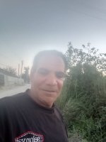 Une photo d’un participant qui veut faire connaissance et se marier