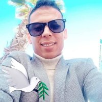 Une photo d’un participant qui veut faire connaissance et se marier